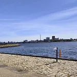 Appartamento Waterfront - - Free Parking *