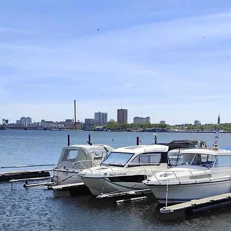 Waterfront - - Free Parking Apartment Norresundby